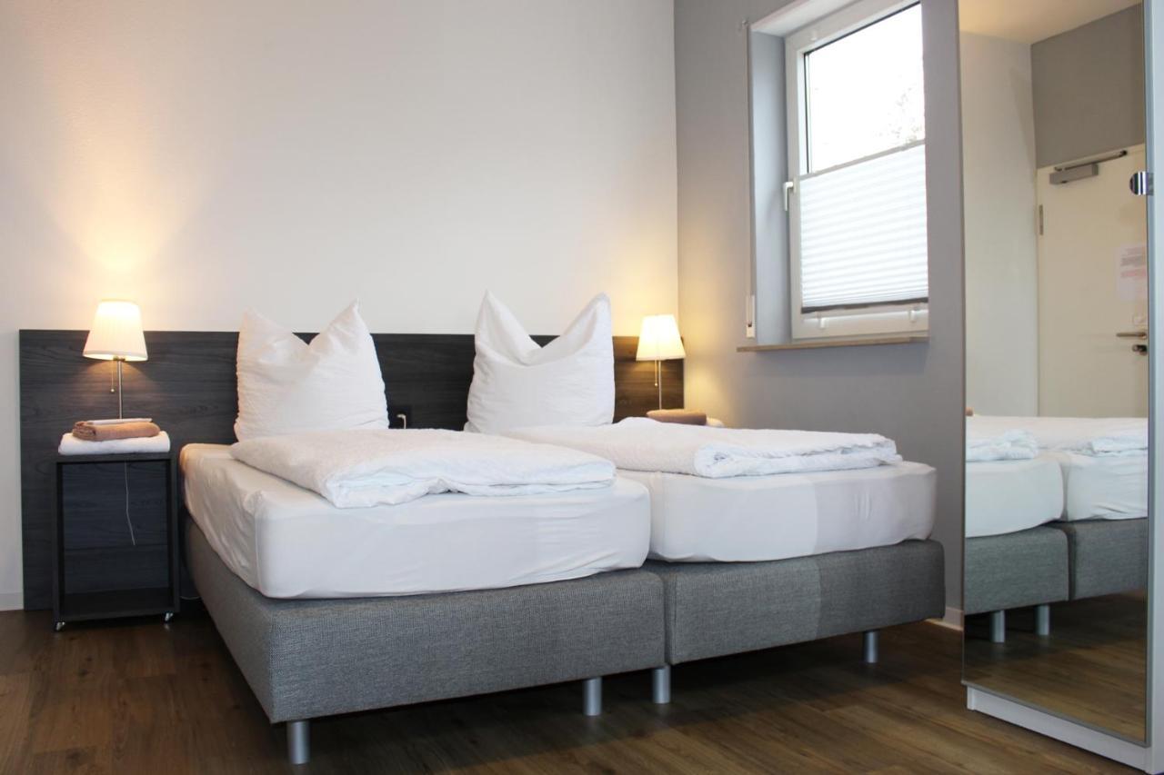 Looks-Inn Viernheim Eksteriør bilde