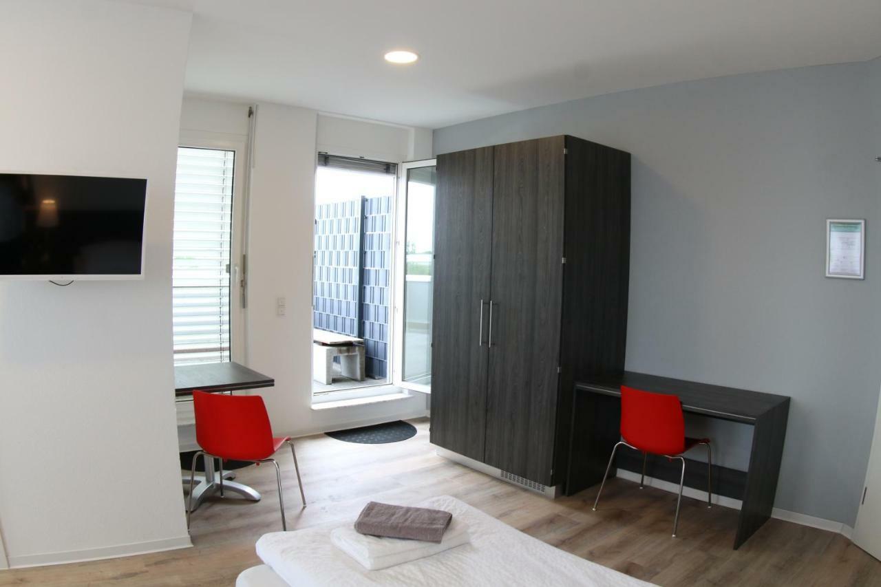 Looks-Inn Viernheim Eksteriør bilde